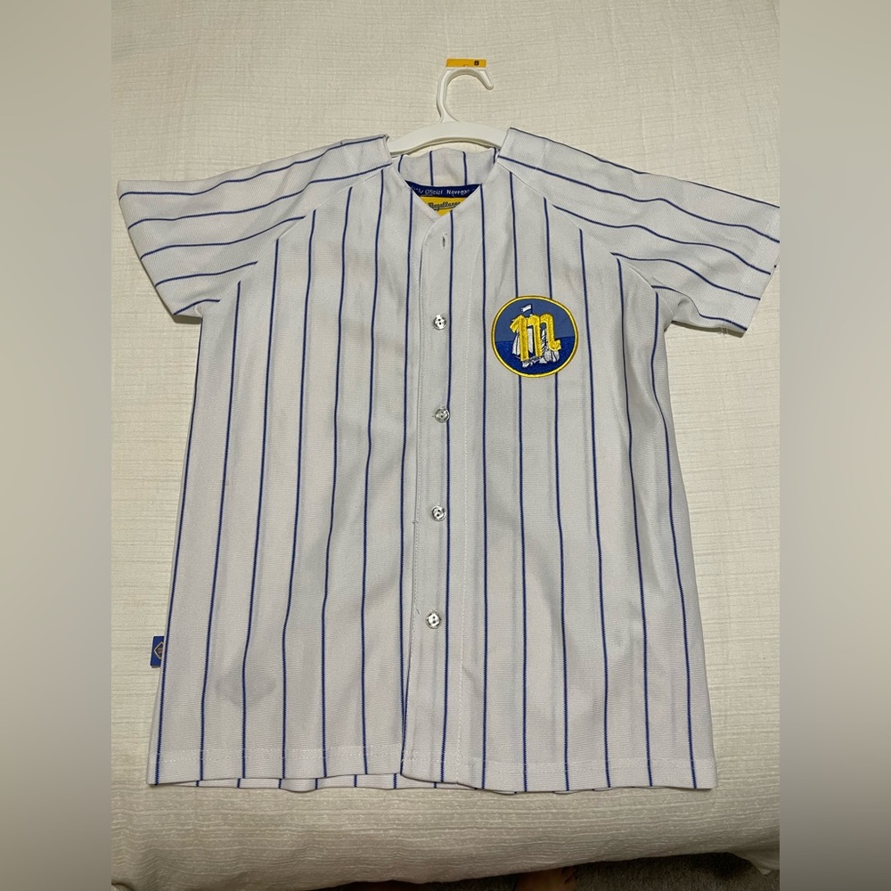 Navegantes del Magallanes Venezuela Pinstripe
Baseball Jersey women’s medium